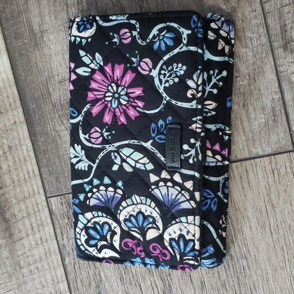 Vera Bradley Iconic RFID Hipster wallet